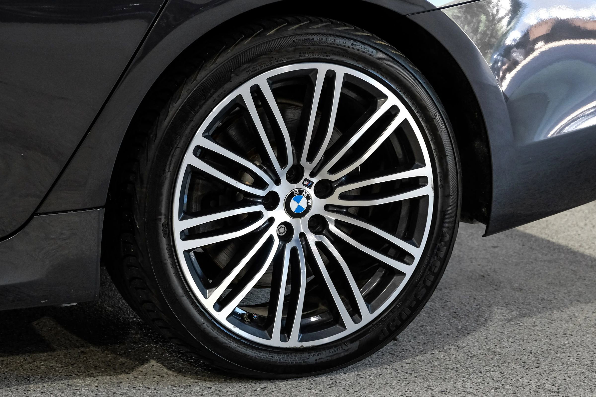 Used 2019 BMW 540i w/ M Sport Package RWD image 70