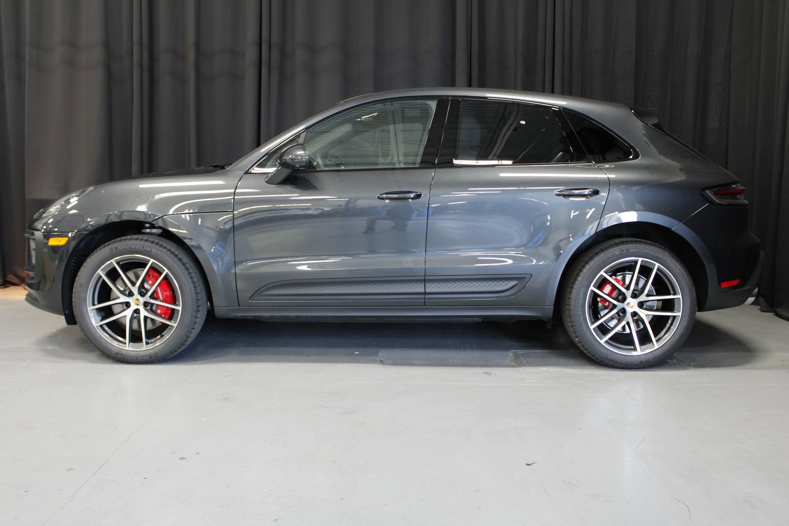 New 2026 Porsche Macan S image 2