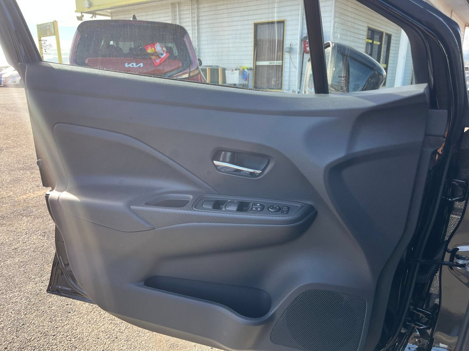 Used 2025 Nissan Versa SV FWD image 18