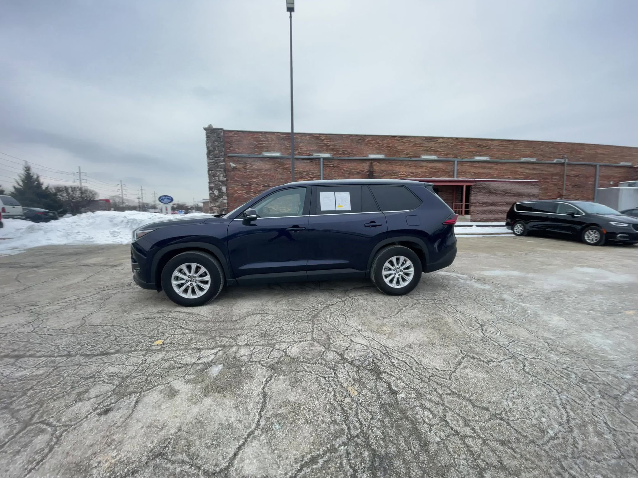 Used 2025 Toyota Grand Highlander FWD image 12