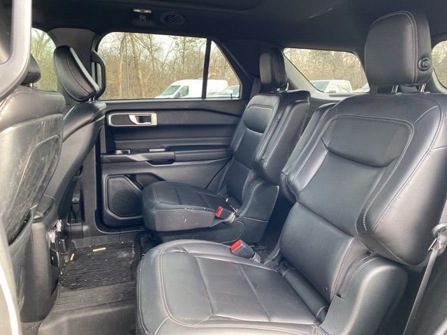Used 2020 Ford Explorer XLT w/ Equipment Group 202A image 7