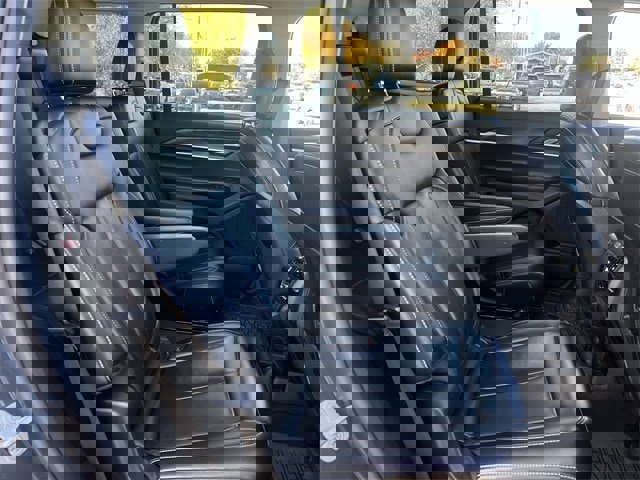 Used 2023 Jeep Grand Cherokee L Limited w/ Black Appearance Package image 32