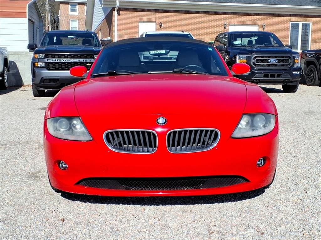 Used 2005 BMW Z4 2.5i image 2