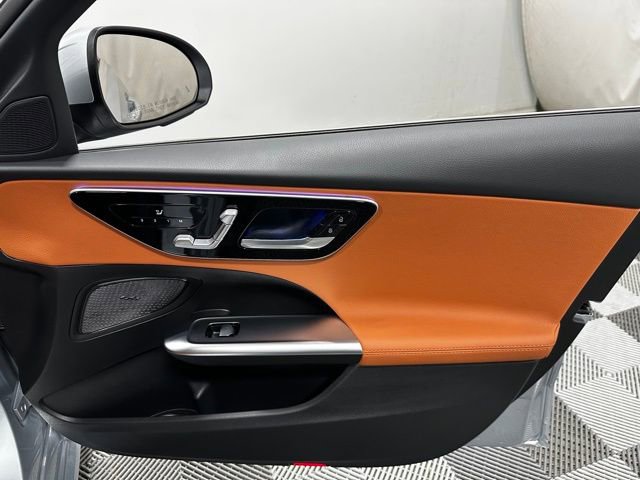 Used 2025 Mercedes-Benz C 300 4MATIC Sedan image 28