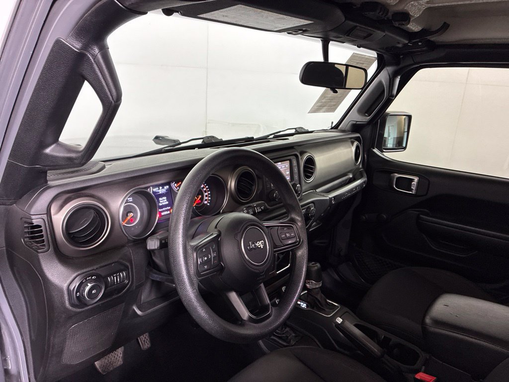 Used 2020 Jeep Wrangler Unlimited Sport AWD/4WD image 19