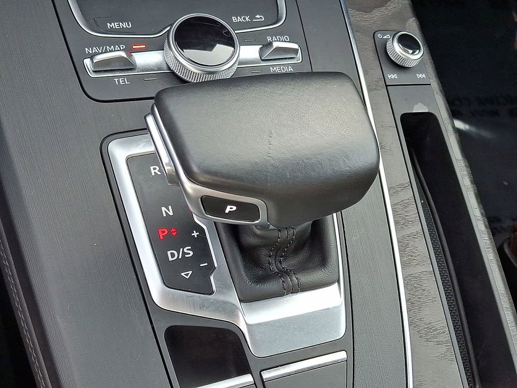 Used 2020 Audi Q5 2.0T Premium Plus w/ Premium Plus Package image 12
