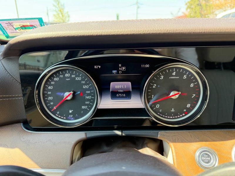 Used 2018 Mercedes-Benz E 400 4MATIC Sedan image 22
