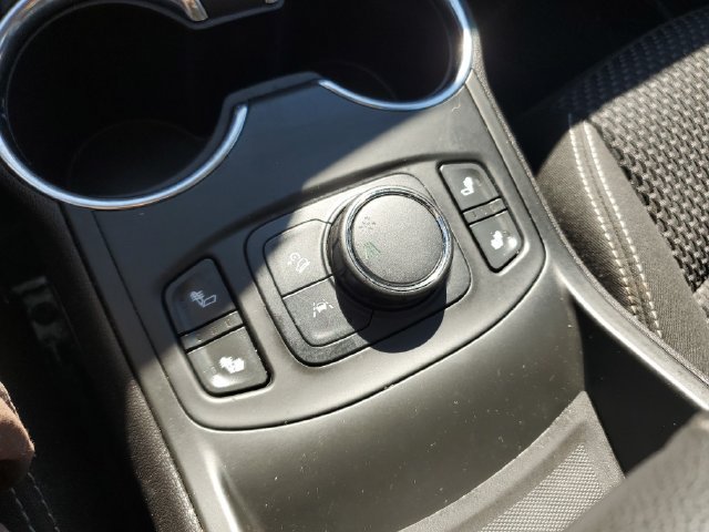 Used 2022 GMC Terrain SLE FWD image 30