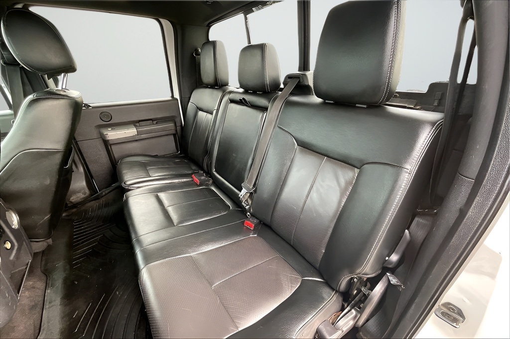 Used 2016 Ford F250 Lariat w/ Lariat Ultimate Package AWD/4WD image 19