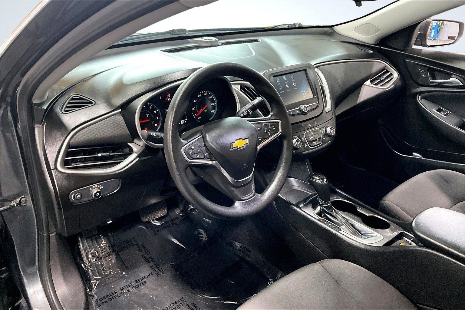 Used 2018 Chevrolet Malibu LS image 15