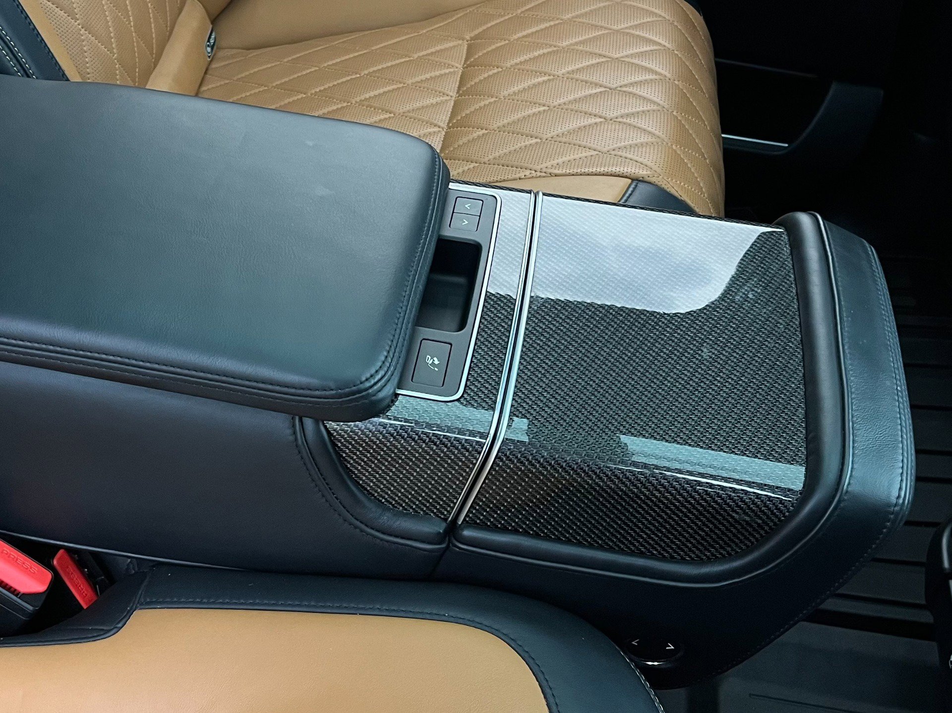 Used 2019 Land Rover Range Rover SV Autobiography Dynamic image 26