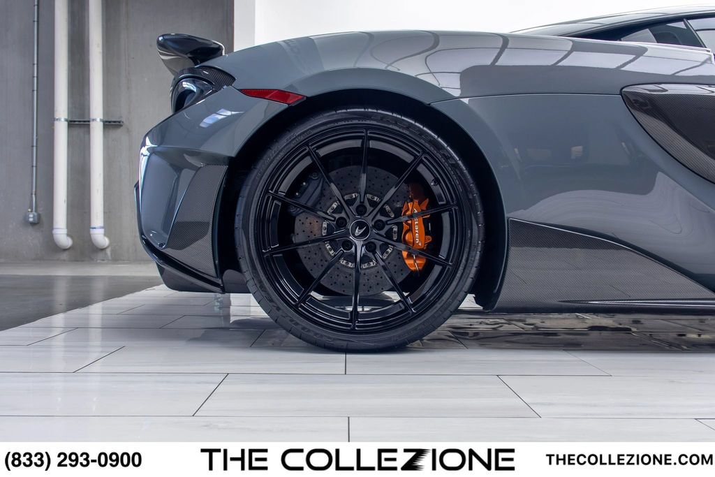 Used 2019 McLaren 600LT RWD image 32
