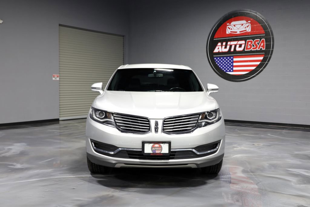 Used 2016 Lincoln MKX Premiere AWD/4WD image 2