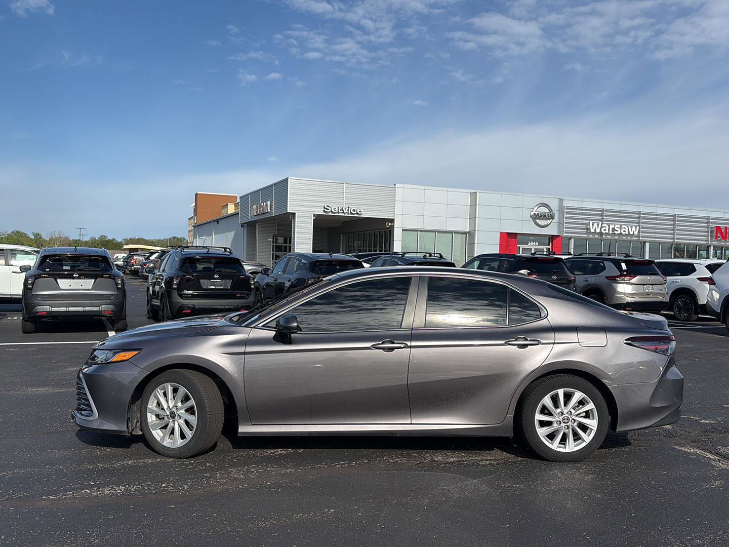Used 2024 Toyota Camry LE FWD image 2