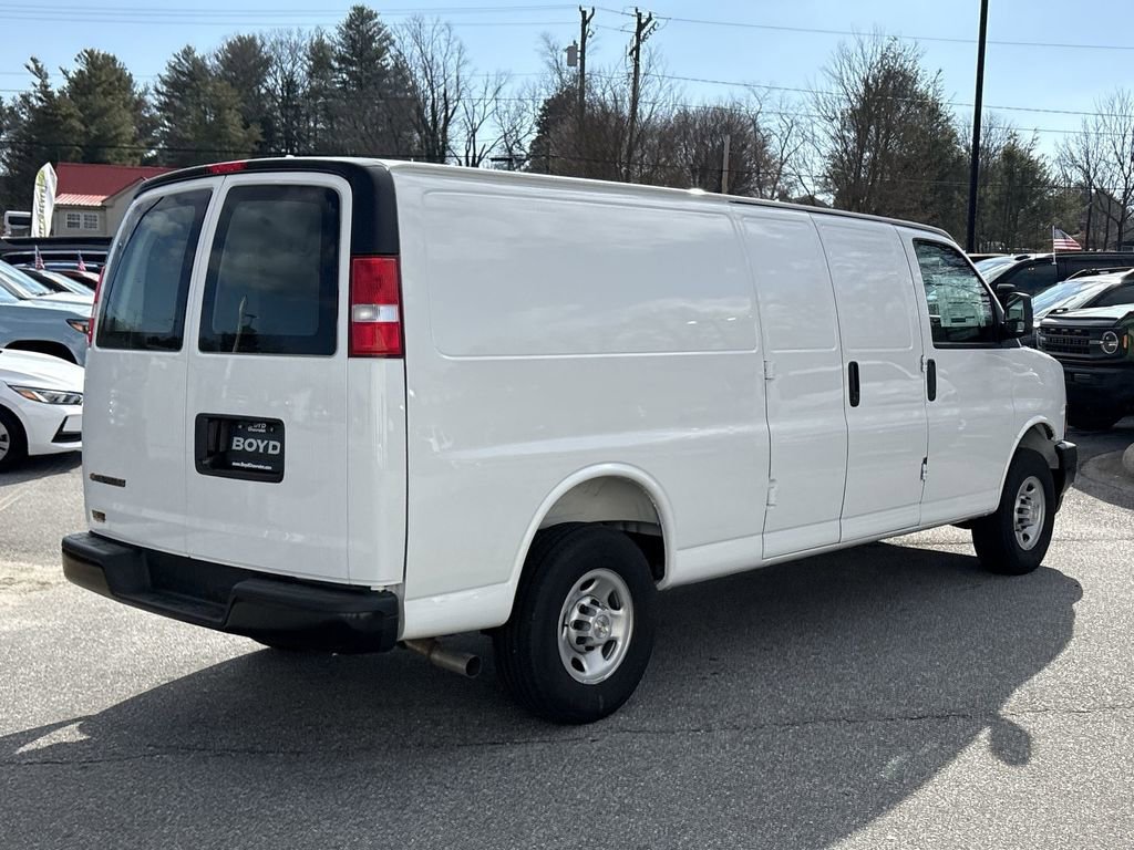 New 2025 Chevrolet Express 3500 Extended w/ Driver Convenience Package RWD image 9