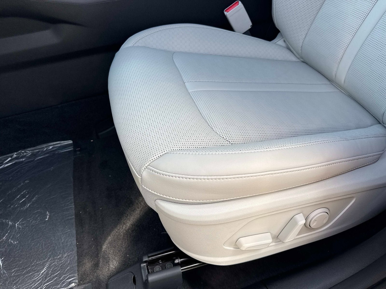 New 2026 Kia Sorento S w/ S Panoramic Sunroof Package FWD image 16