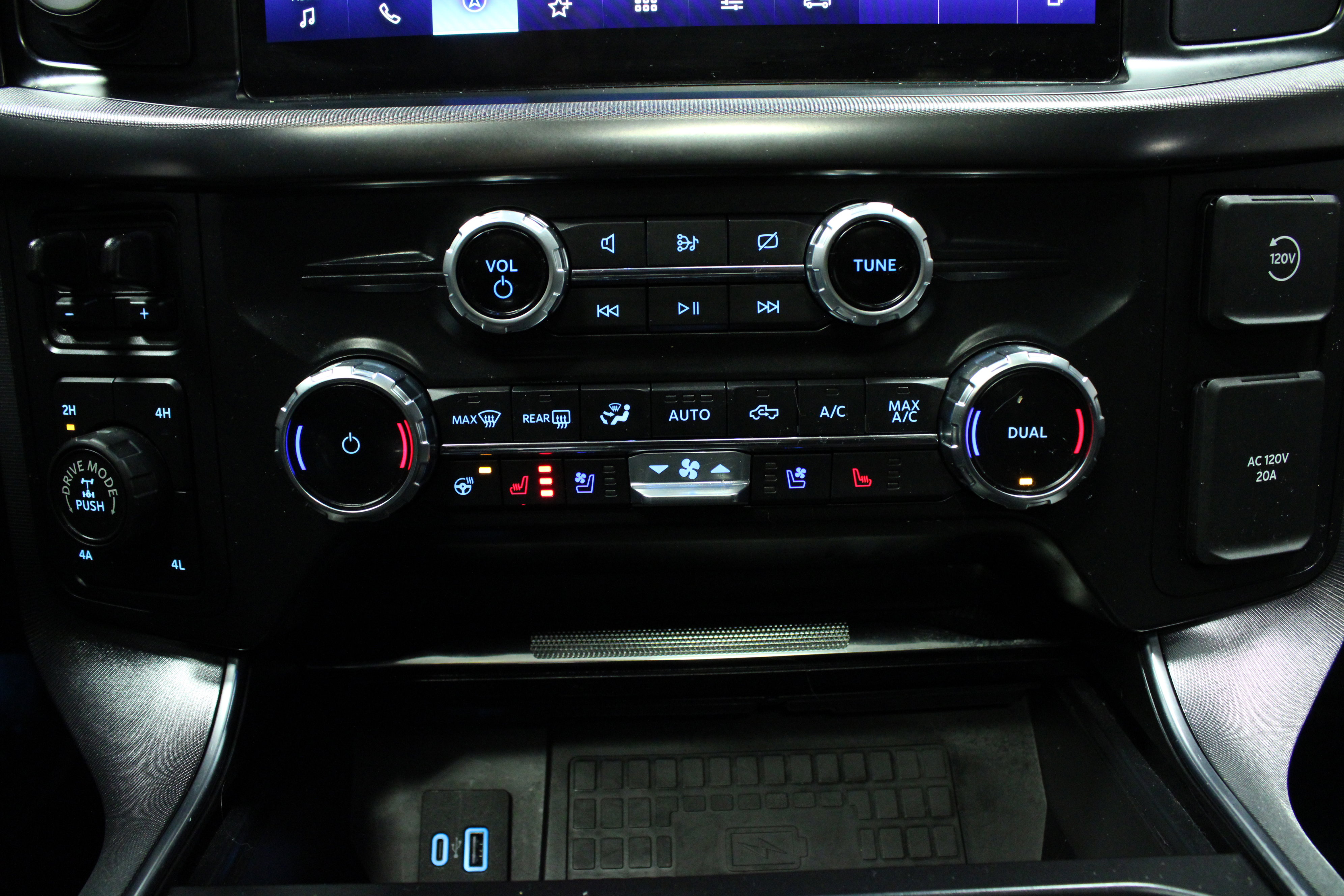 Used 2022 Ford F150 Platinum w/ Equipment Group 701A High image 27