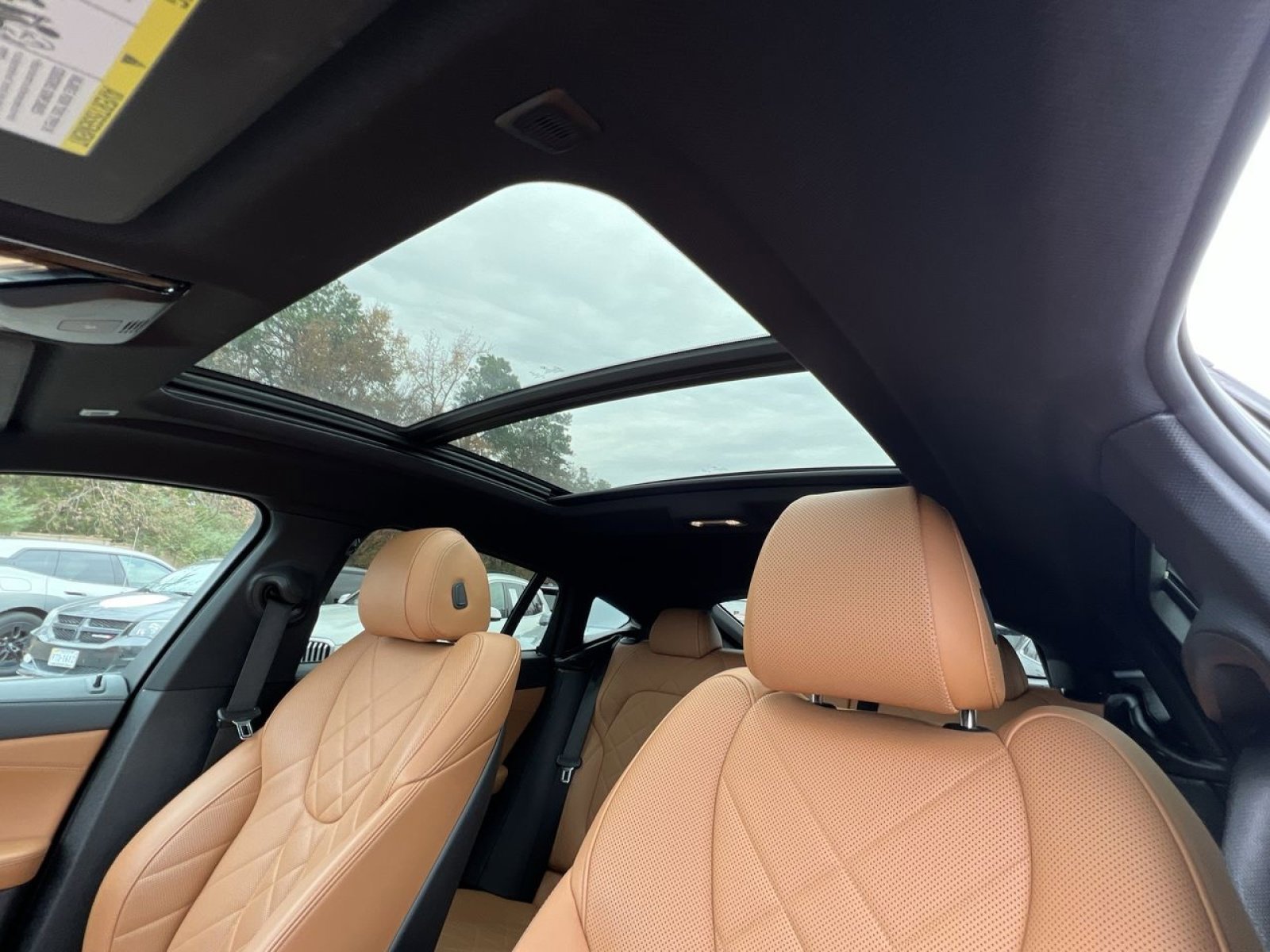 Used 2023 BMW X6 xDrive40i w/ M Sport Package image 25