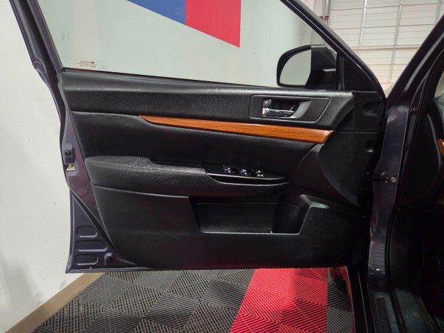 Used 2014 Subaru Outback 2.5i Limited image 29