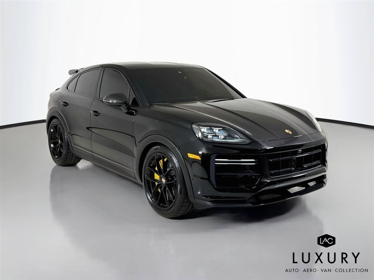 Used 2025 Porsche Cayenne Turbo GT AWD/4WD image 2