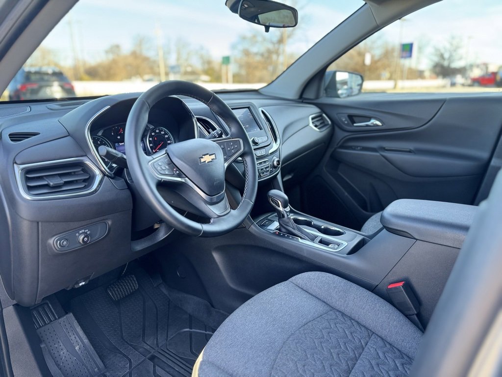 Used 2023 Chevrolet Equinox LT image 15