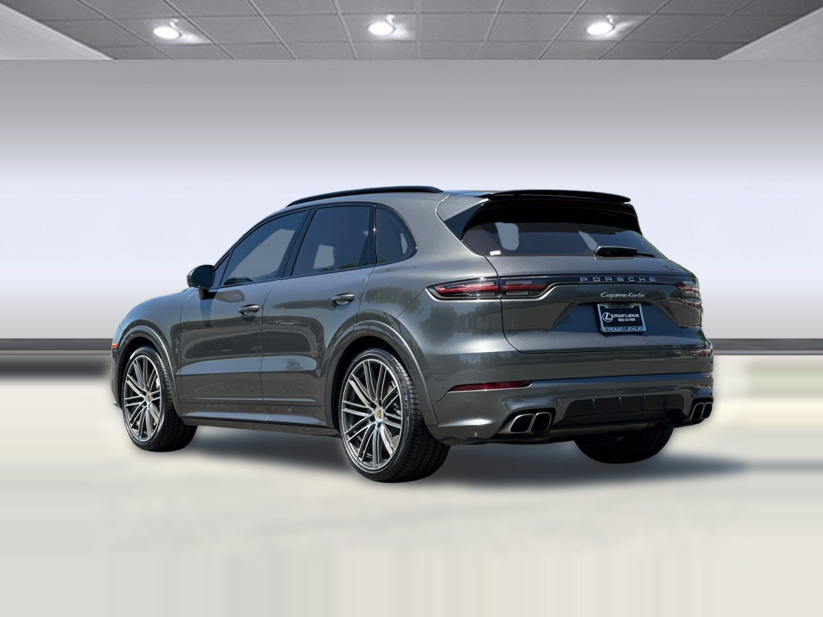 Used 2019 Porsche Cayenne Turbo AWD/4WD image 3