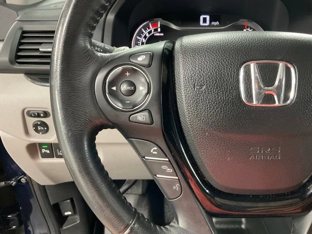 Certified 2017 Honda Pilot Touring image 23
