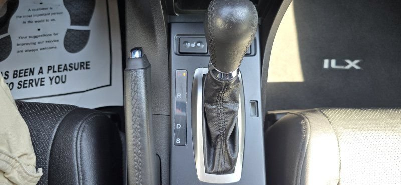 Used 2016 Acura ILX w/ Technology Plus Package FWD image 28