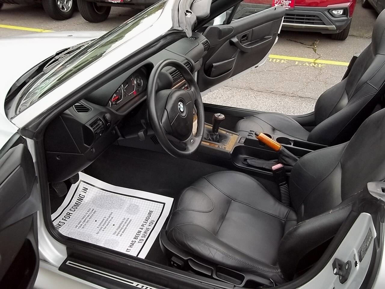 Used 2002 BMW Z3 2.5i image 6