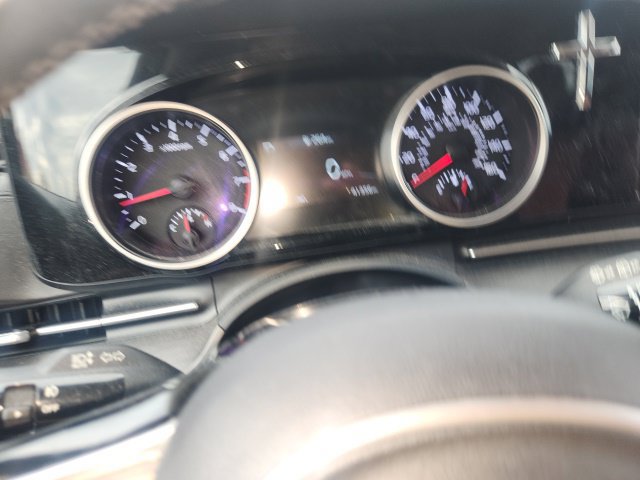 Used 2022 Kia Carnival SX FWD image 13