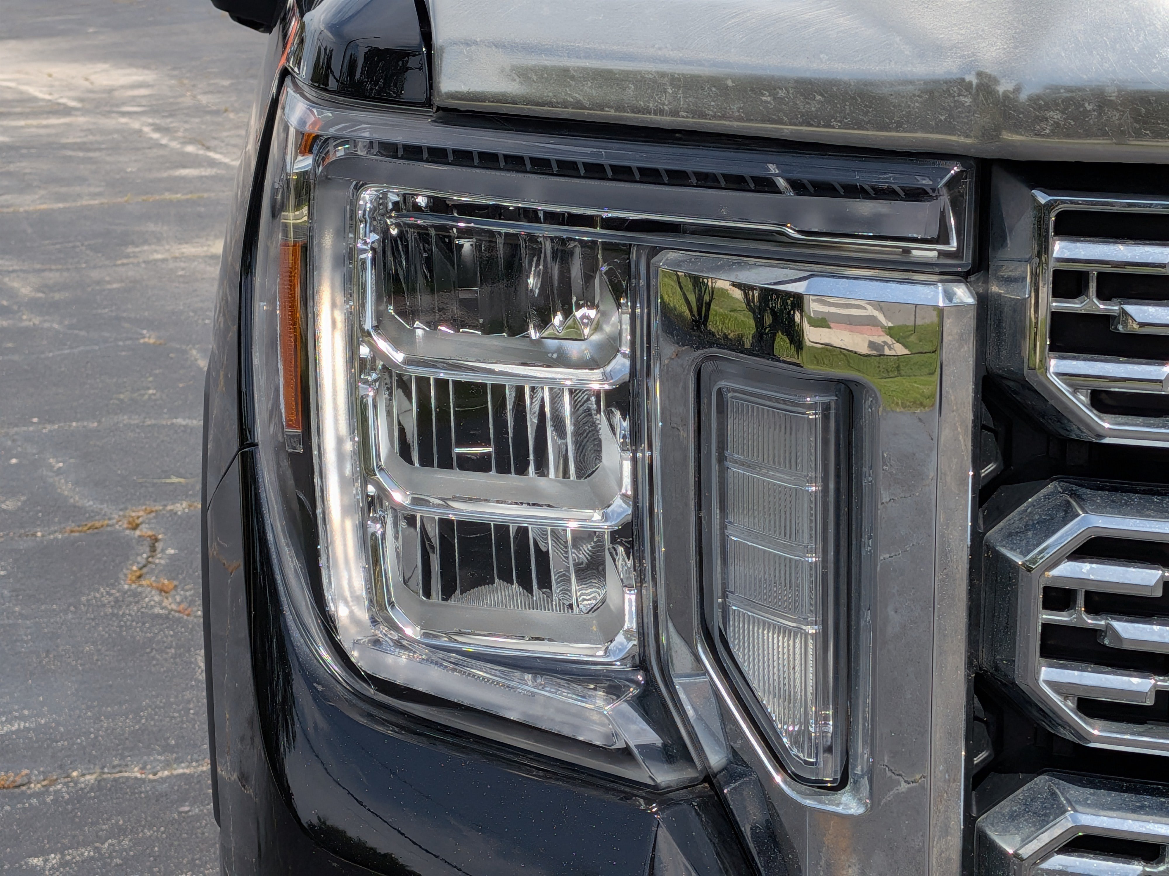 Certified 2021 GMC Sierra 2500 Denali w/ Denali Black Diamond Edition AWD/4WD image 10
