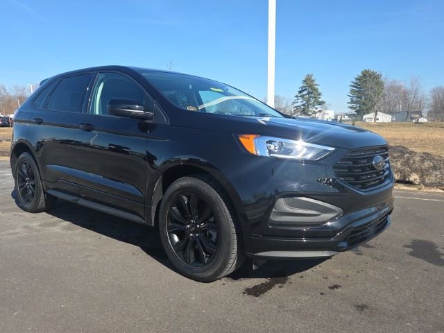 Used 2024 Ford Edge SE w/ Black Appearance Package