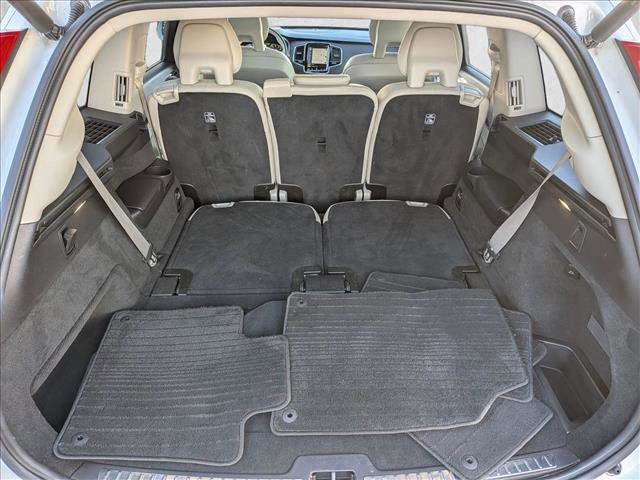 Used 2017 Volvo XC90 T6 Momentum w/ Vision Package image 21