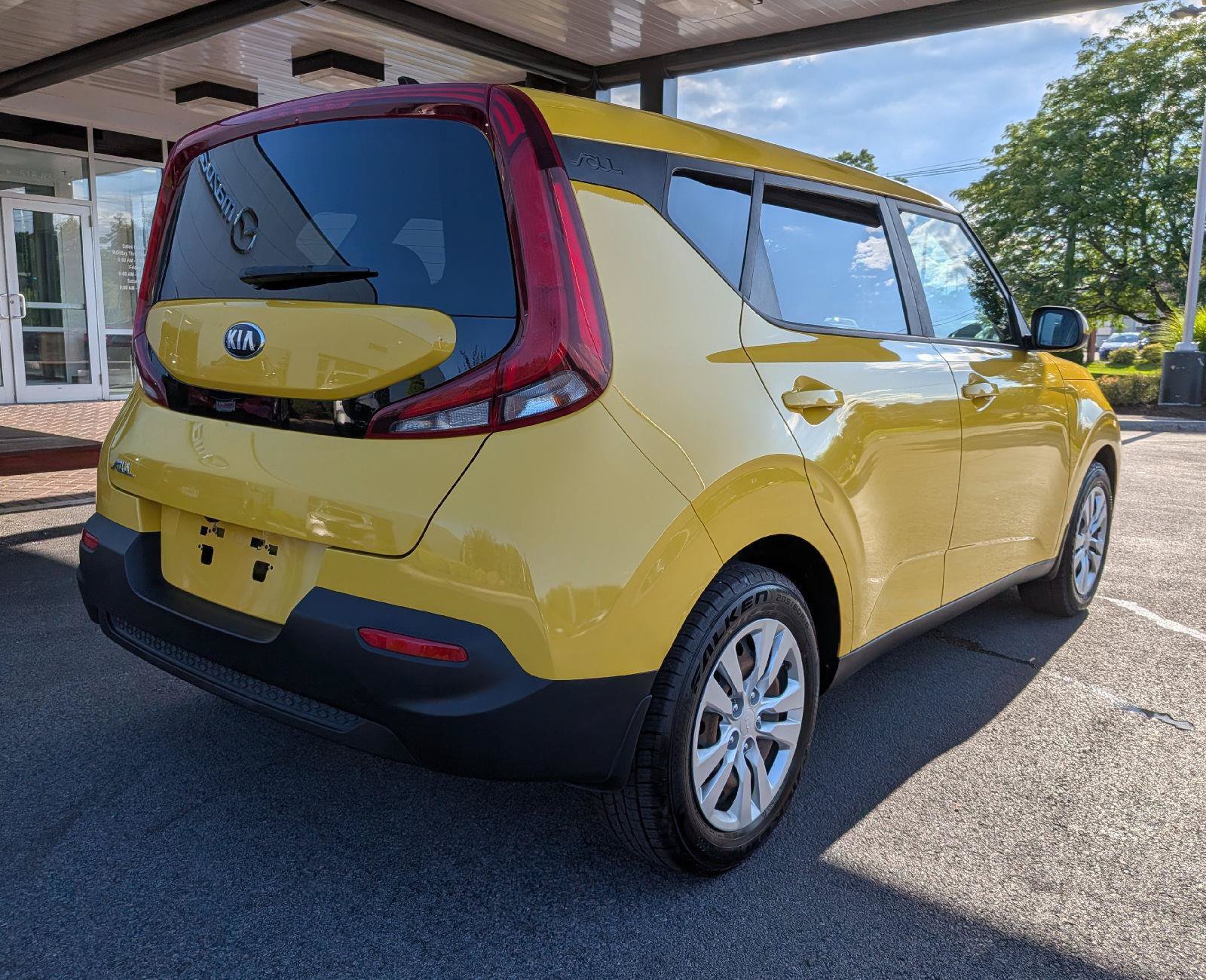 Used 2020 Kia Soul LX FWD image 8