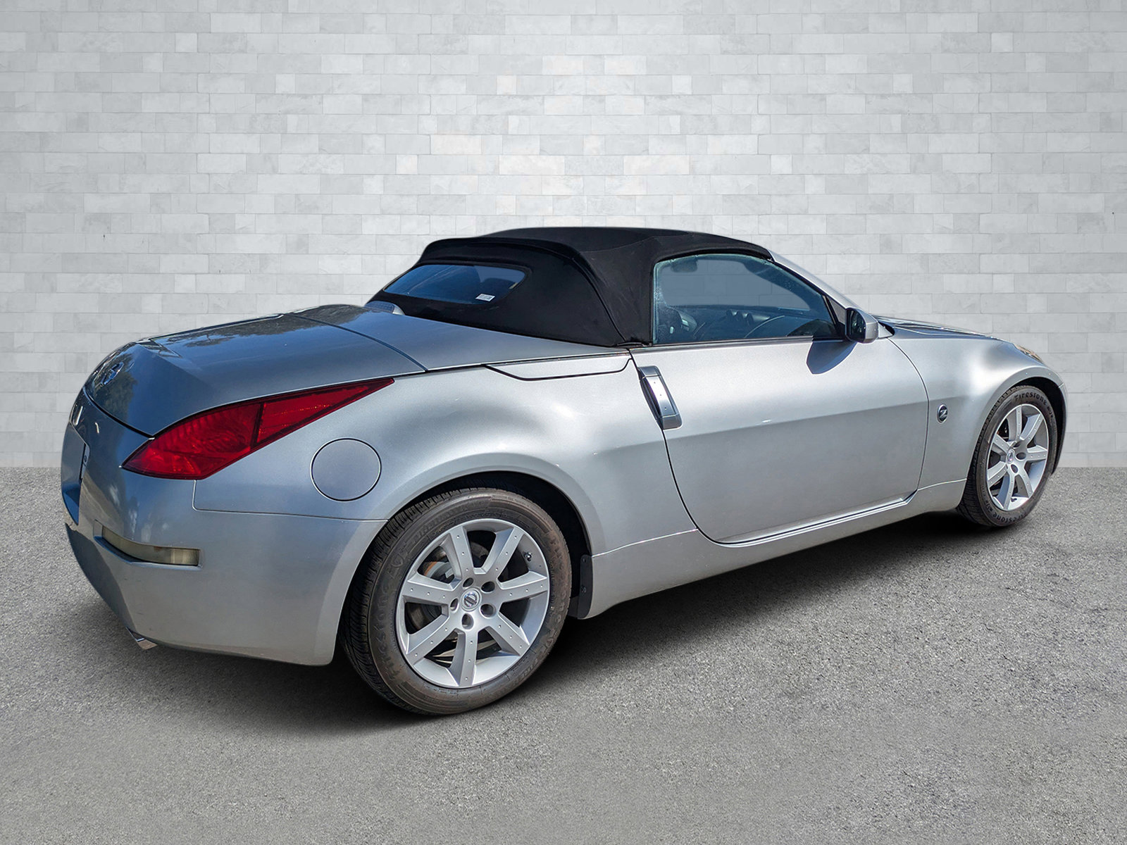 Used 2005 Nissan 350Z Enthusiast image 5