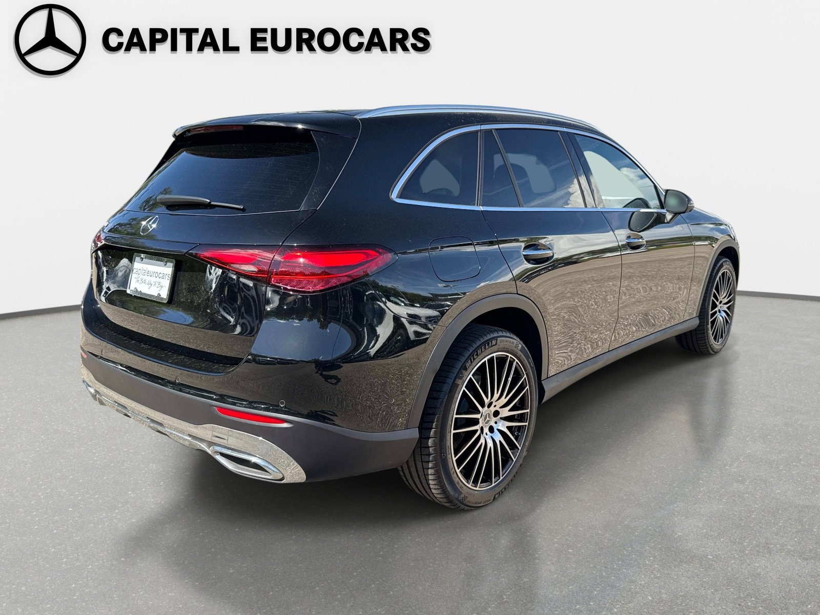 Certified 2025 Mercedes-Benz GLC 300 image 5