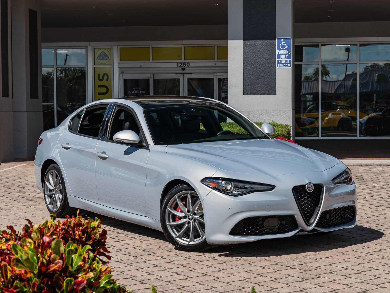Used 2023 Alfa Romeo Giulia Sprint image 20