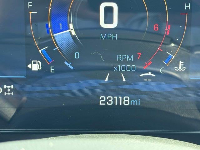 Used 2025 Chevrolet Equinox LT AWD/4WD image 16