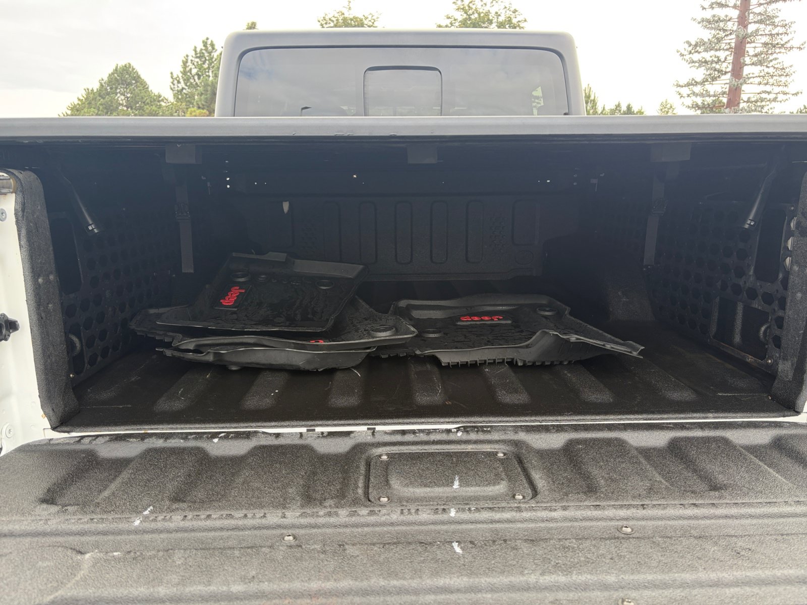 Used 2021 Jeep Gladiator Mojave w/ LED Lighting Group AWD/4WD image 28