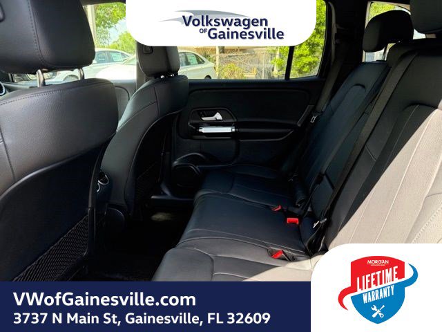 Used 2025 Mercedes-Benz GLB 250 image 11