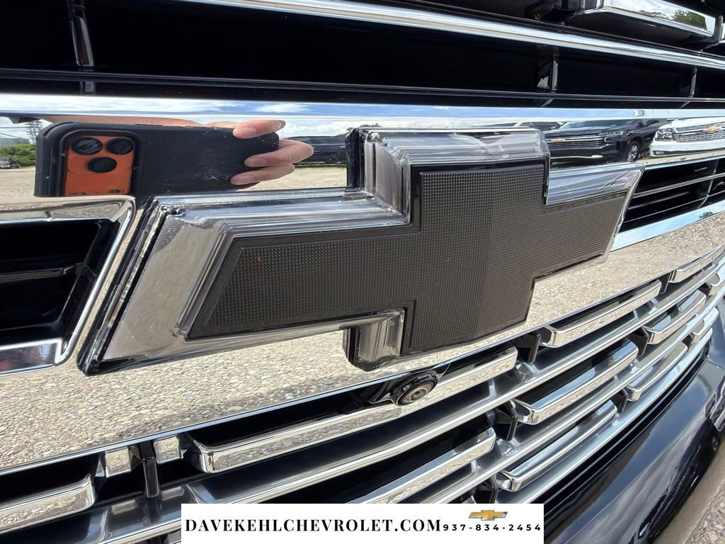 Used 2024 Chevrolet Tahoe Premier w/ Premium Package 2 AWD/4WD image 37