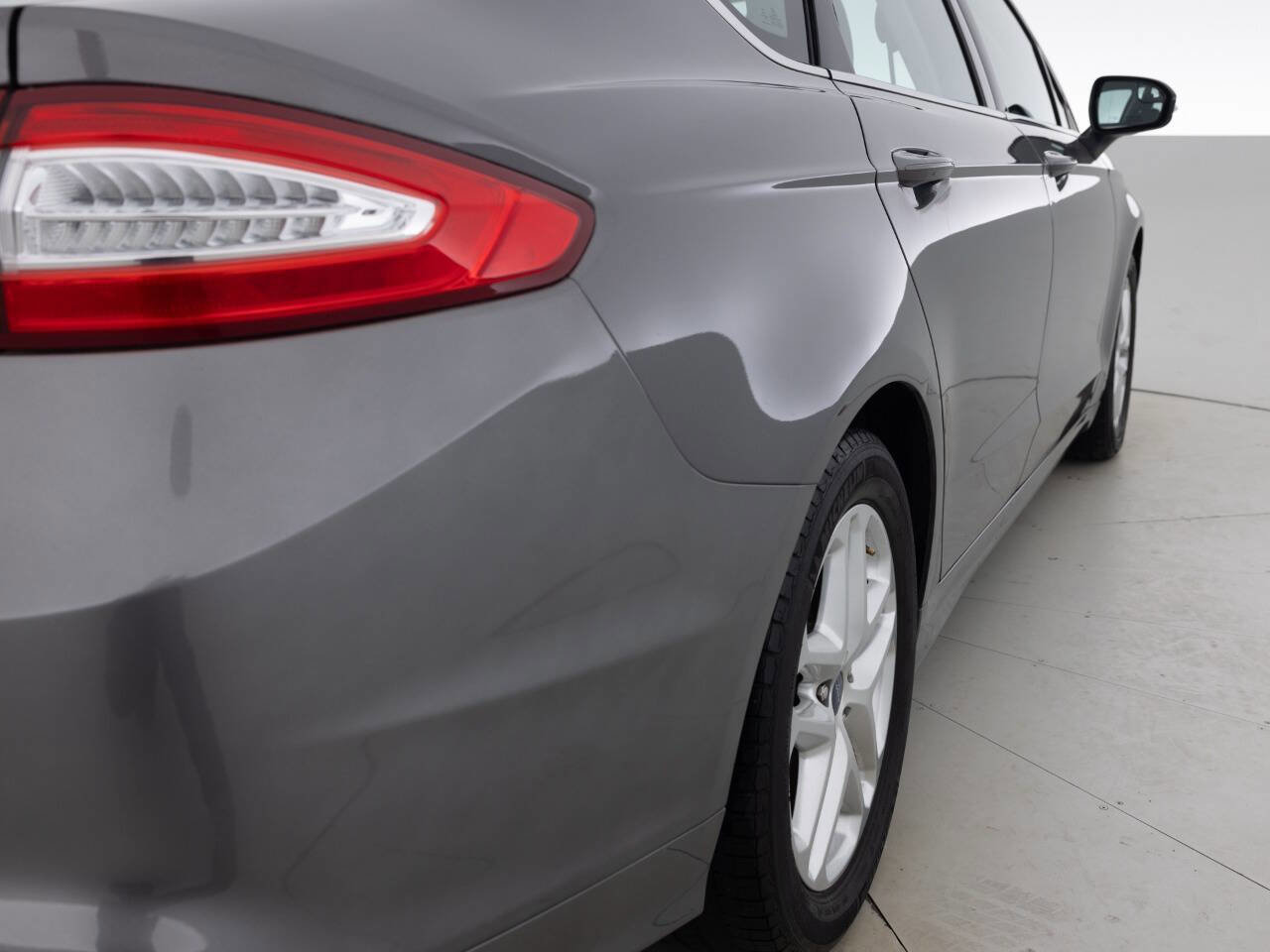 Used 2013 Ford Fusion SE image 14
