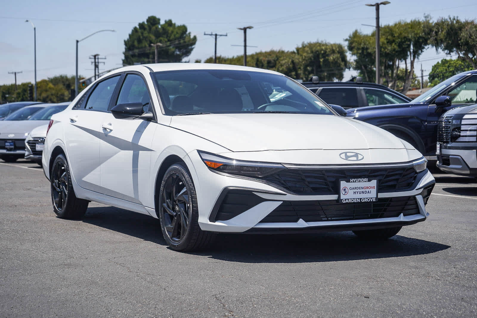 New 2026 Hyundai Elantra Sport FWD image 3