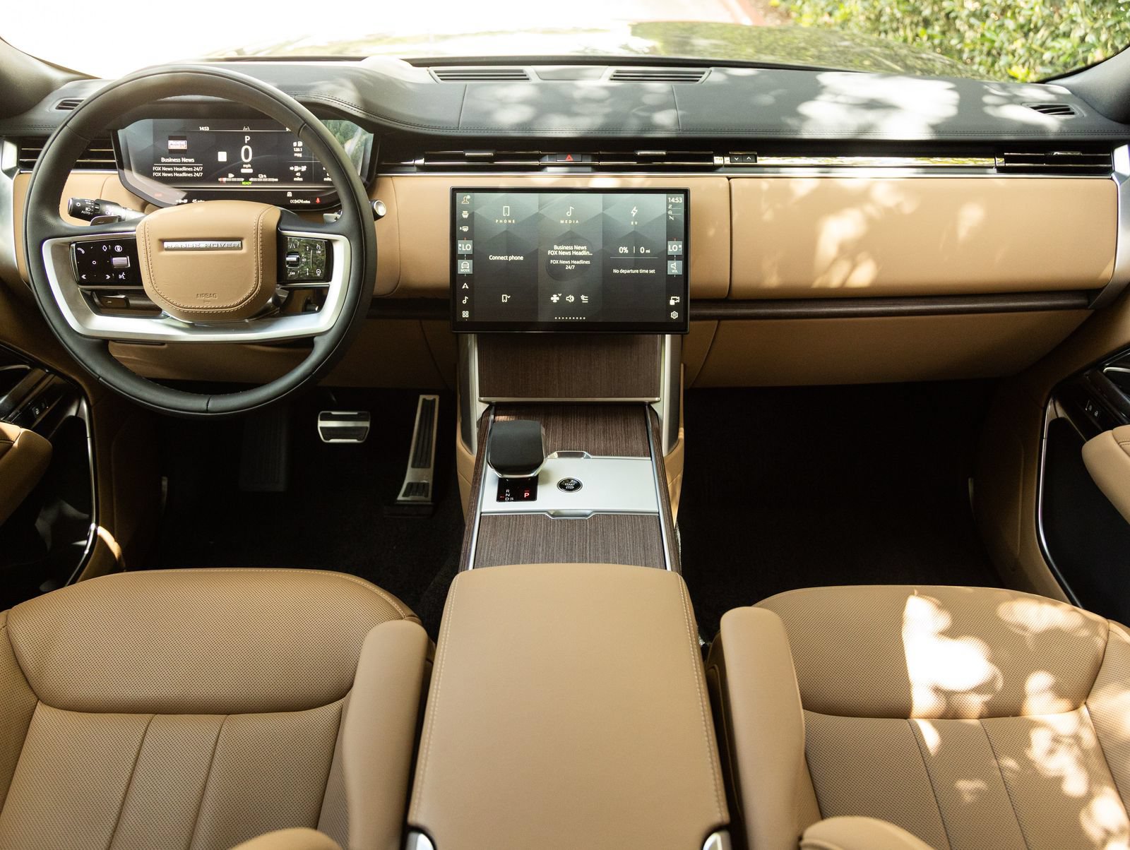 Used 2026 Land Rover Range Rover SE AWD/4WD image 12