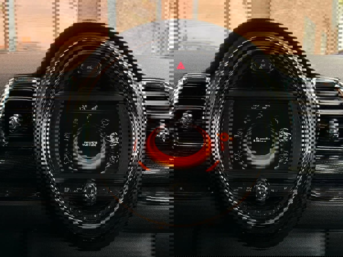 Used 2016 MINI Cooper Clubman image 57