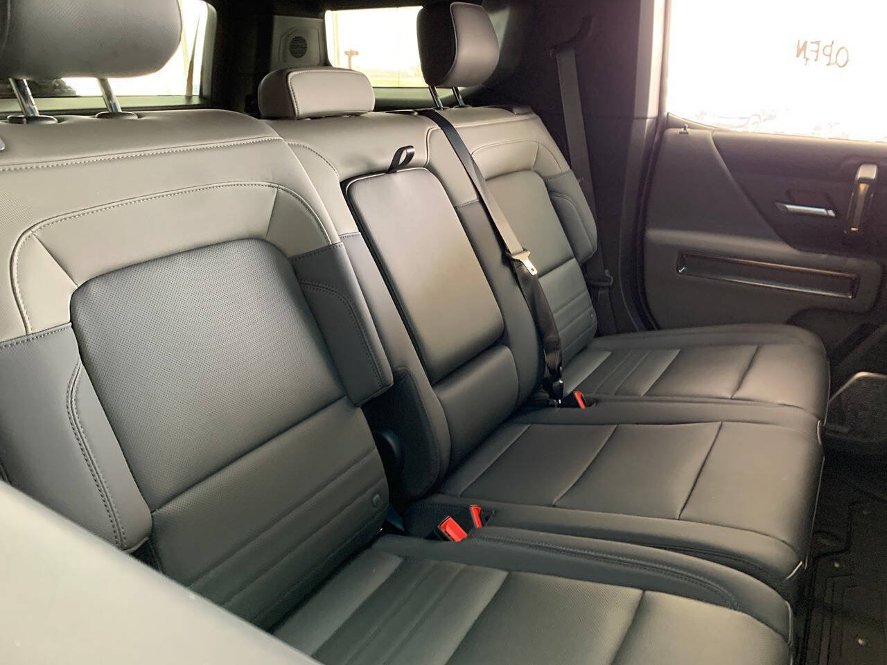 Used 2025 GMC Hummer EV 2X AWD/4WD image 20
