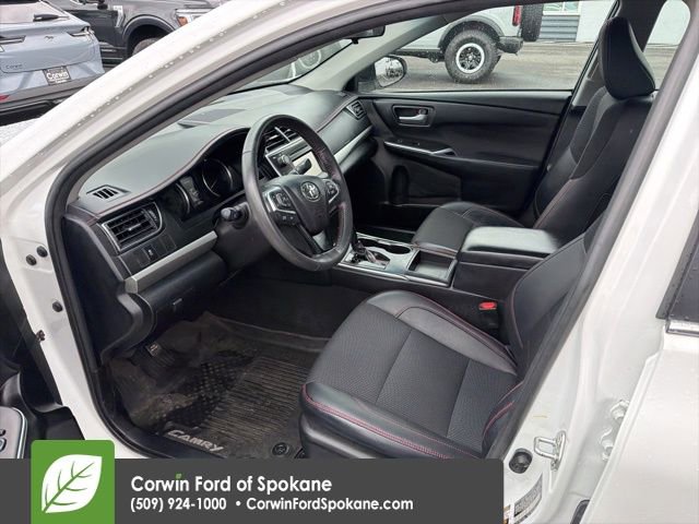 Used 2017 Toyota Camry SE FWD image 13