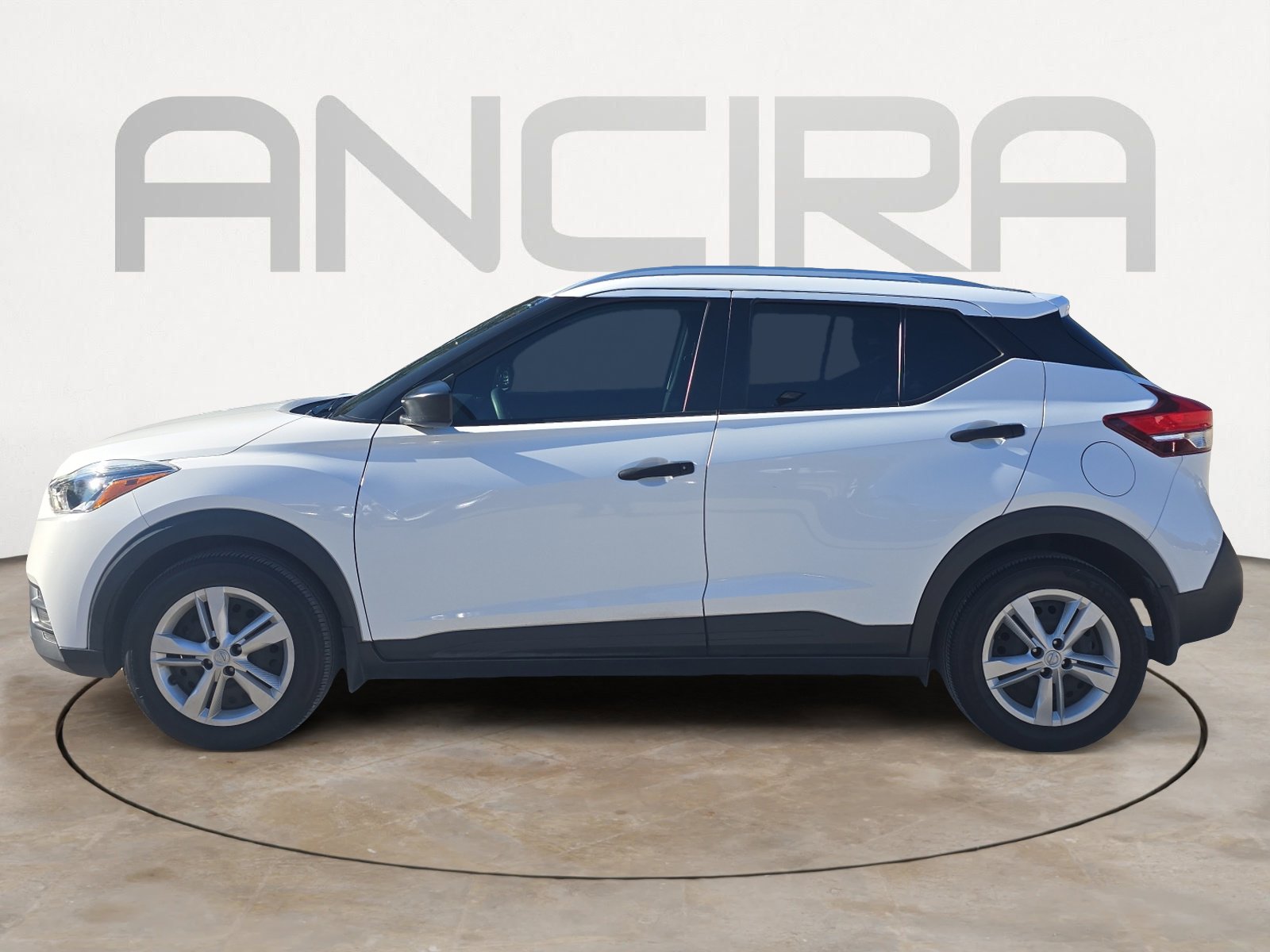 Used 2019 Nissan Kicks S image 7