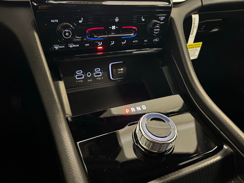 New 2025 Jeep Grand Cherokee Laredo image 16