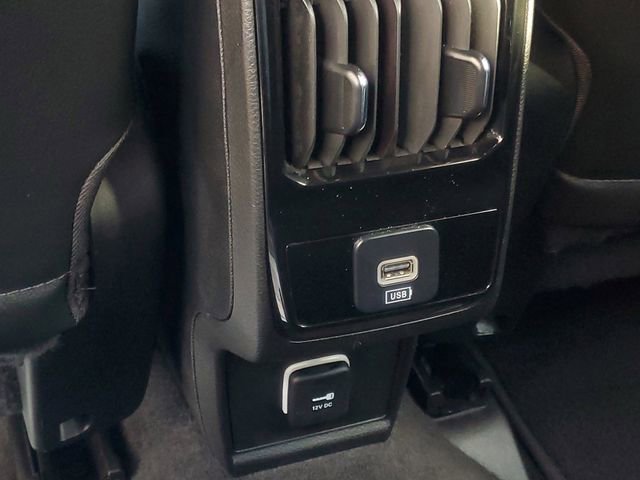 Used 2023 Jeep Compass Latitude image 29